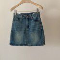 Elastic and minimalist denim skirt for women in early spring, new high waisted and slim A-line short skirt