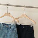 Elastic and minimalist denim skirt for women in early spring, new high waisted and slim A-line short skirt