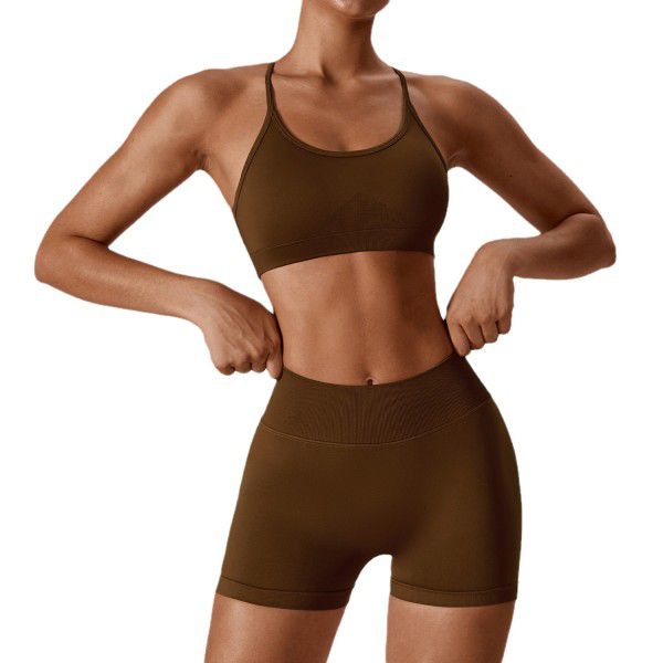 Seamless back yoga suit, running quick drying, tight fitting sports and fitness suit for women