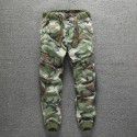 Men's camouflage work pants straight leg casual pants with multiple pockets, washed pants