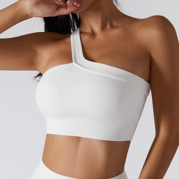 Spring and summer one shoulder yoga bra integrated back sports bra for women wearing fitness yoga clothes 